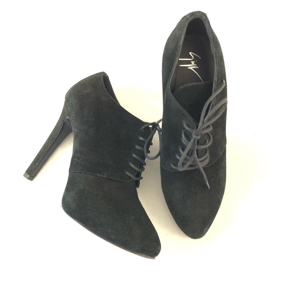 Giuseppe Zanotti Black Suede Lace Up Ankle…